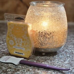 Scentsy Glisten Wax Warmer